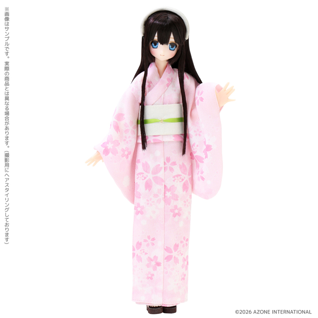 Sahra in her sakura-print yukata with black hair