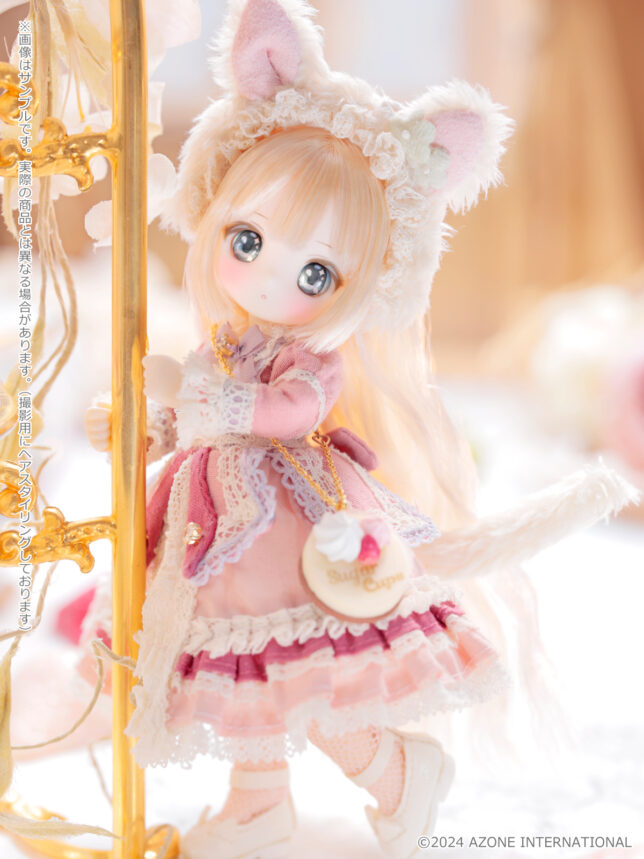 Chocolala in strawberry milk cat outfit